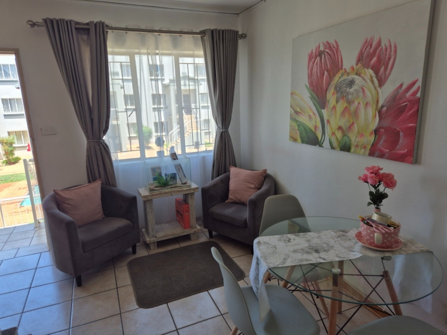 To Let 3 Bedroom Property for Rent in Kannoniers Park North West